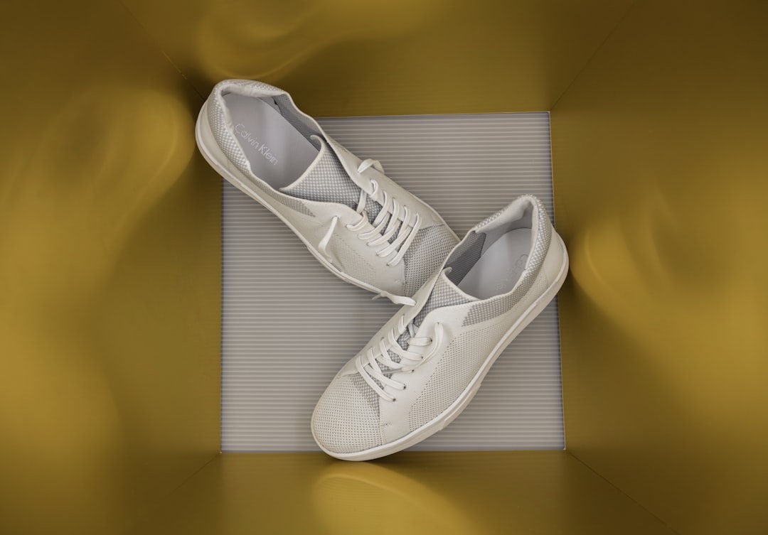 Sneakers premium dans un styling blanc et beige